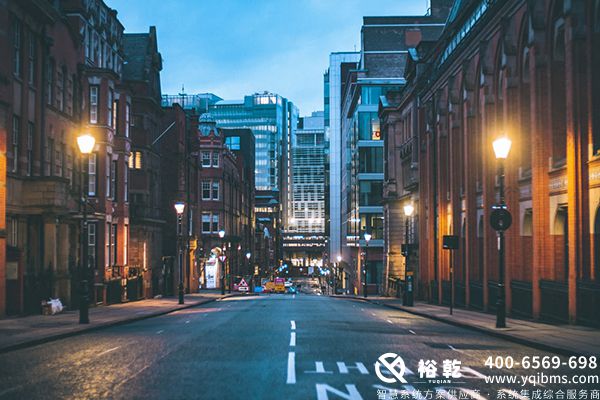 用電監(jiān)控系統(tǒng):提升能源管理和安全的必備工具 用電監(jiān)控系統(tǒng):提升能源管理和安全的必備工具